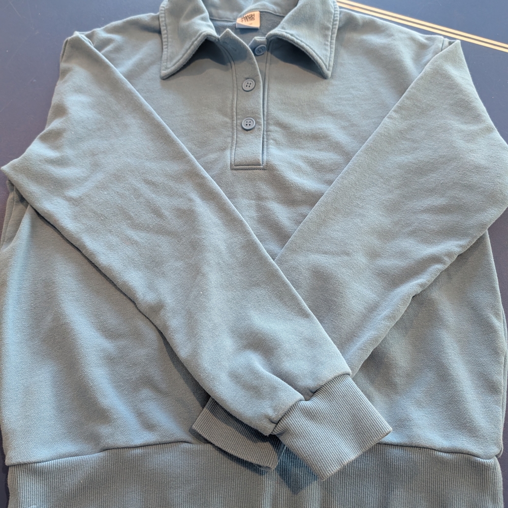 Casual Blue Collared Pullover